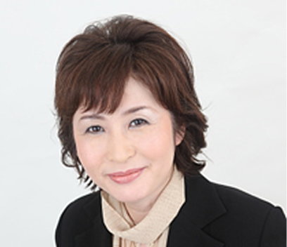 草月流1級師範（理事） 田中 真理